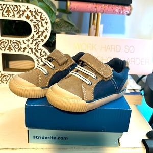 Stride Rite Toddler Boys Size 5W
